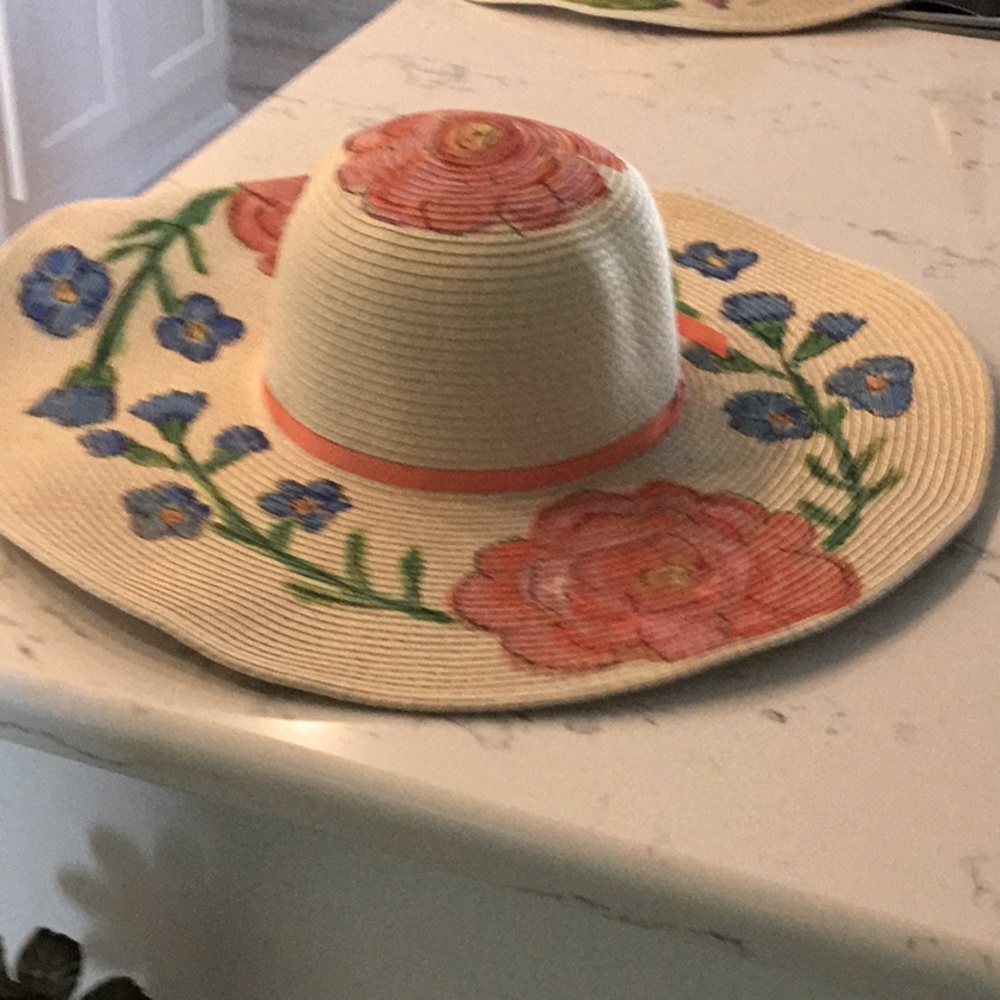 Beautiful hand painted straw sun hat new